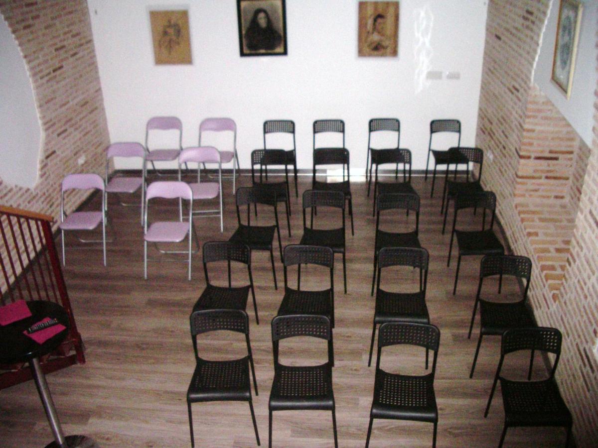 Apartamentos La Fonda * Aninon